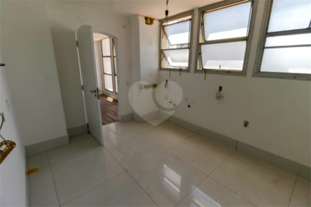 Apartamento à venda com 3 quartos, sendo 2 suítes, em Vila Andrade, São Paulo, SP