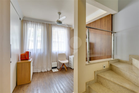 Casa à venda com 4 suítes no condomínio Vila Inglesa, São Paulo - SP