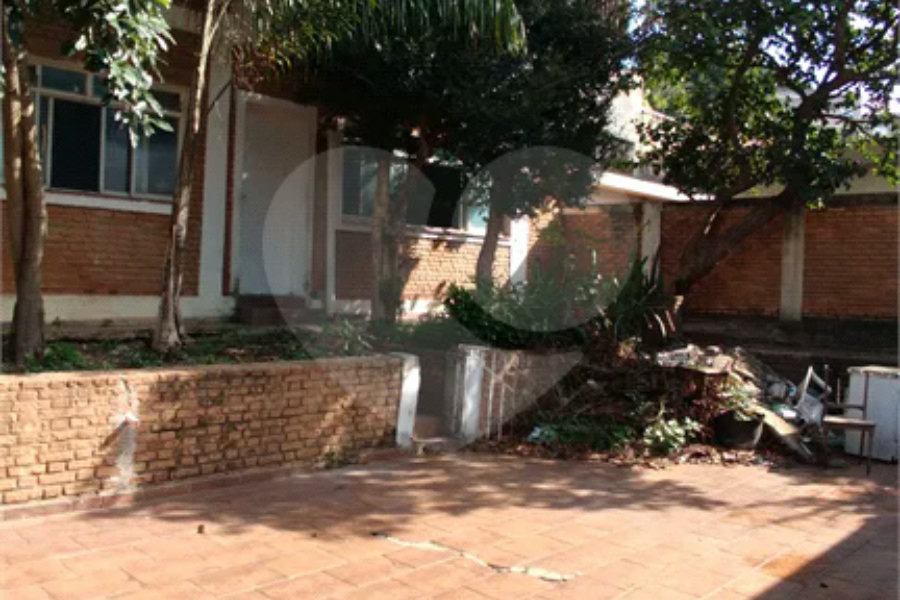 Casa à venda com 5 quartos, sendo 3 suítes, em Perdizes, São Paulo, SP