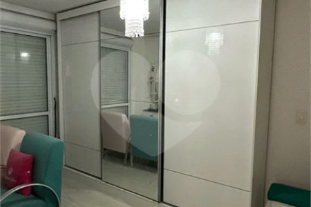 Apartamento com 246m² , 4 dormitórios , sendo 2 suítes , 4 vagas de garagem , à venda na Penha.