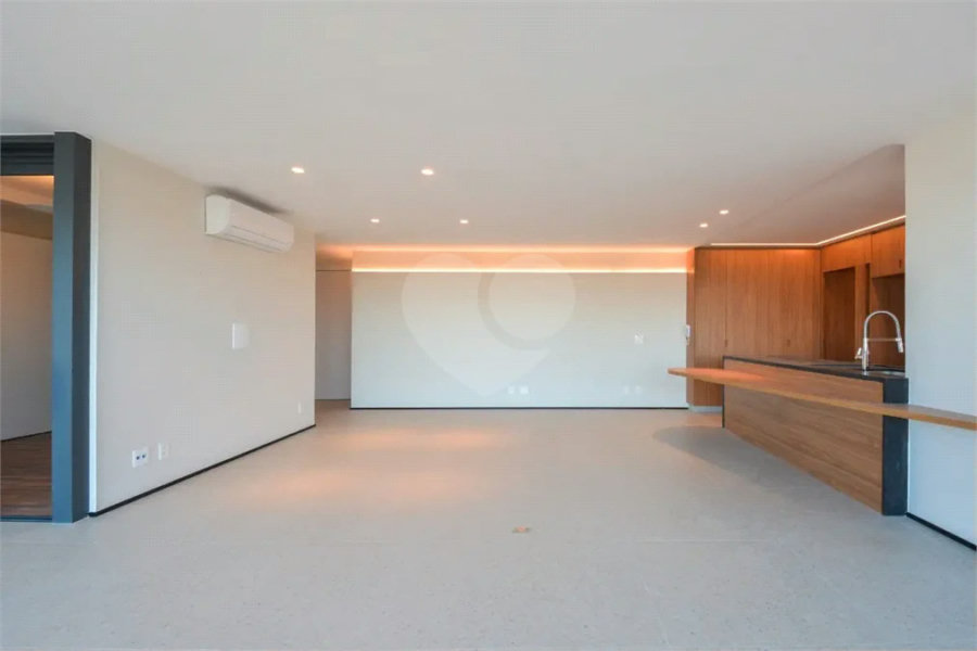 Apartamento para venda e locação em Pinheiros com 3 quartos, sendo 3 suítes, 178m²