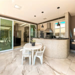 Sobrado à venda em Itupeva – 421,80 m² de terreno – 254,28 m² de área construída – 3 dormitórios – 4 banheiros – 4 vagas de garagem