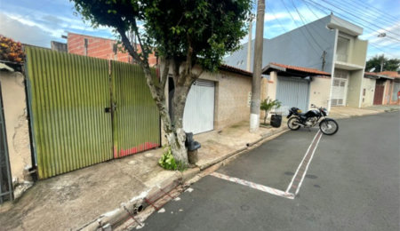 Casa à venda com 2 quartos, sendo 1 suíte,  em Vila Nossa Senhora de Fátima, São Carlos, SP