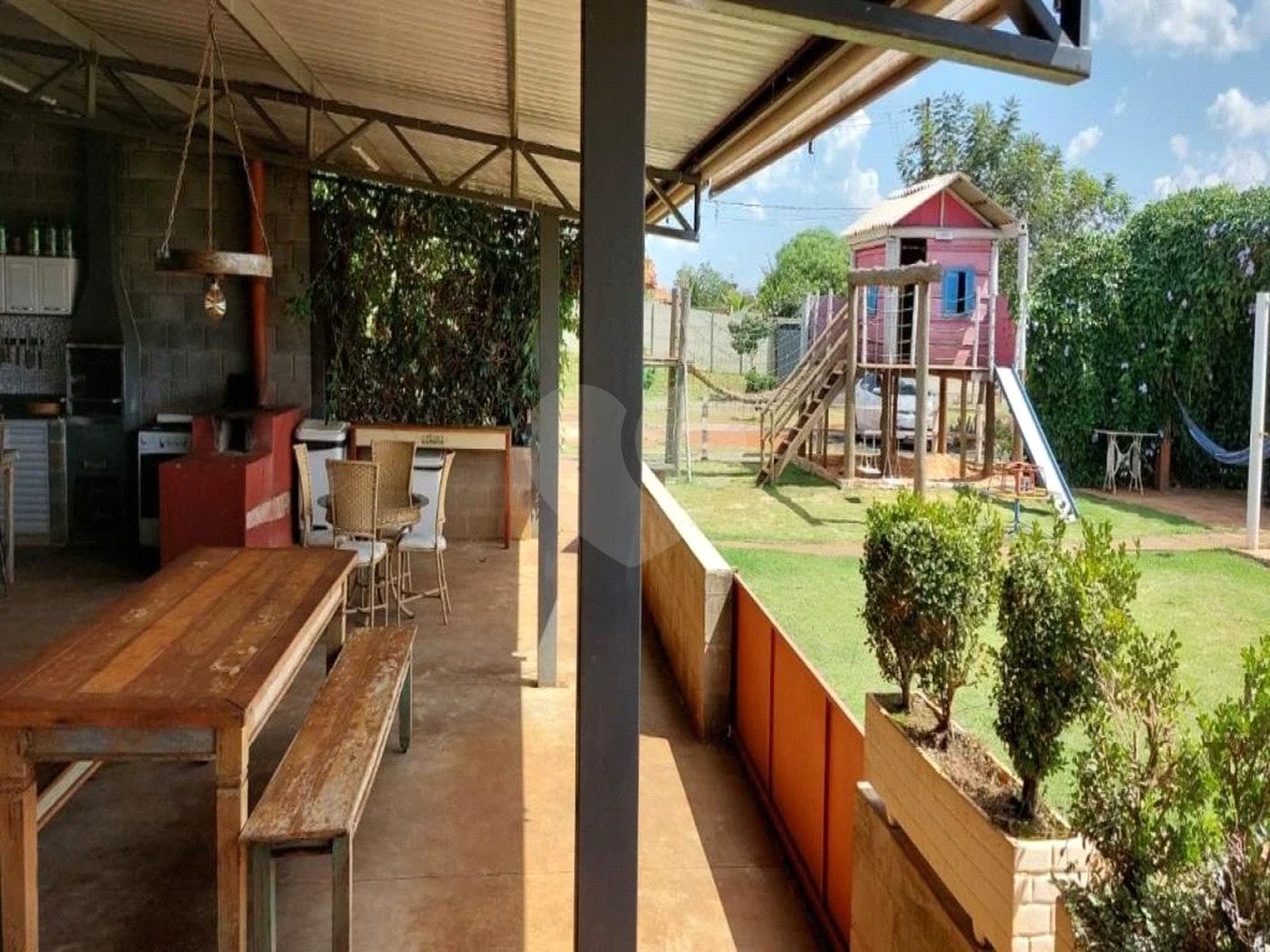 Chácara à venda com 4 quartos, sendo 1 suíte,  em Jardim dos Ipês, Brodowski, SP