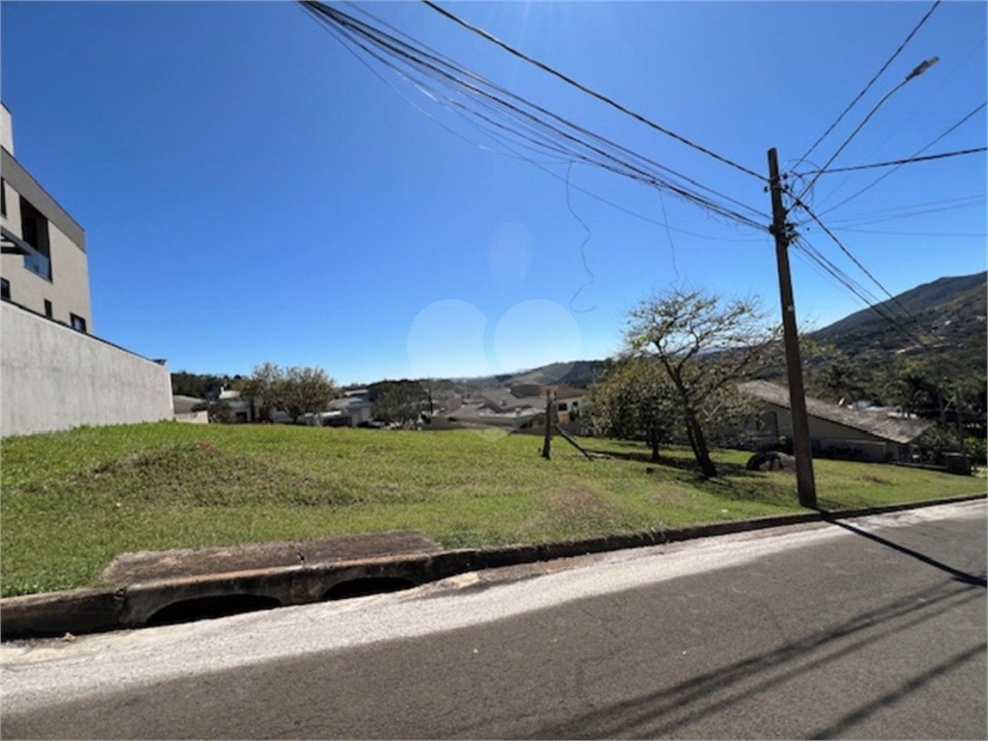 Terreno à venda no condomínio Água Verde, Atibaia - SP