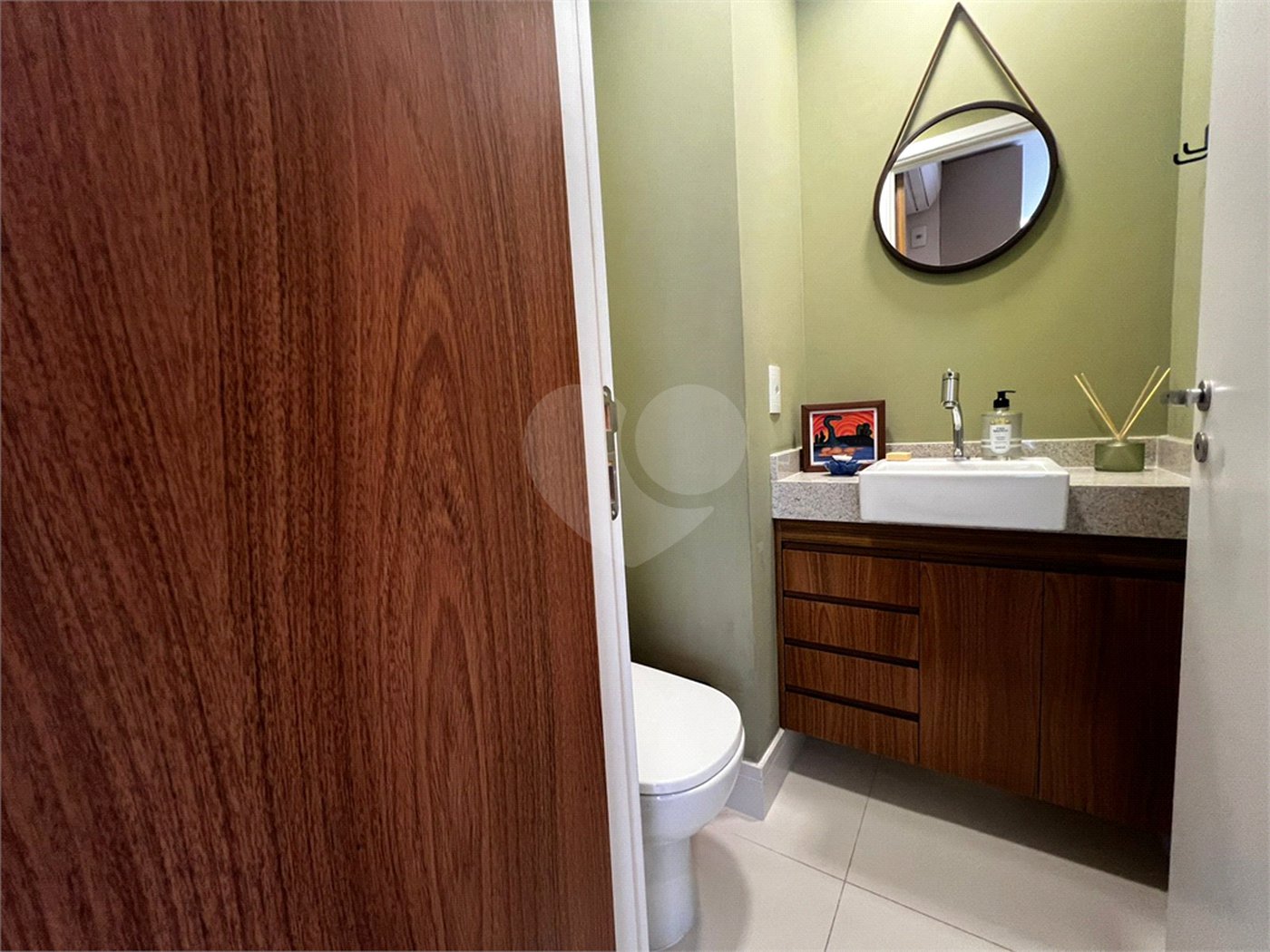 Apartamento à venda com 2 suítes em Indianópolis, São Paulo, SP