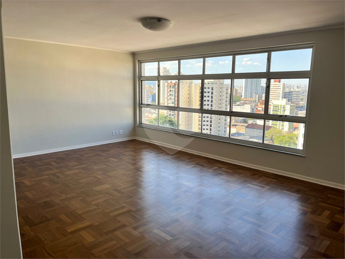Apartamento à venda com 3 quartos, sendo 1 suíte, em Lapa, São Paulo, SP