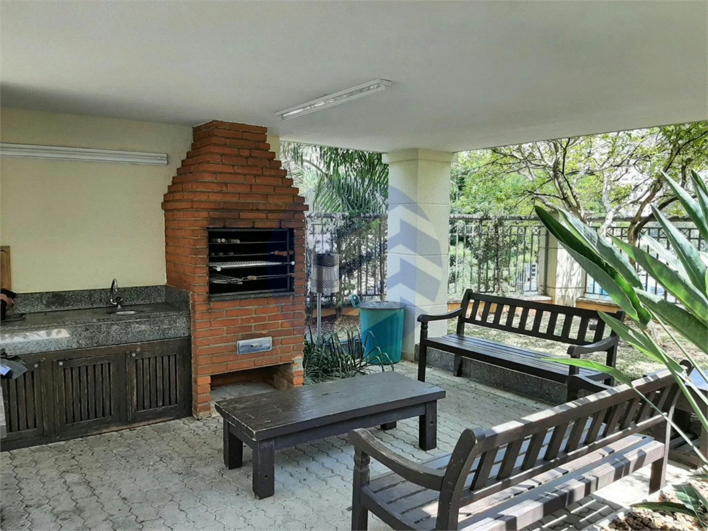 Apartamento à venda ou para alugar com 3 quartos, sendo 1 suíte, em Vila Suzana, São Paulo - SP