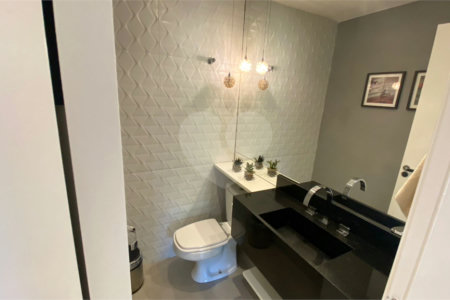 Apartamento à venda com 3 quartos, sendo 1 suíte, em Vila Andrade, São Paulo, SP