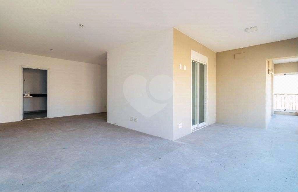 Apartamento à venda com 3 quartos, sendo 1 suíte, em Jardim da Saúde, São Paulo, SP