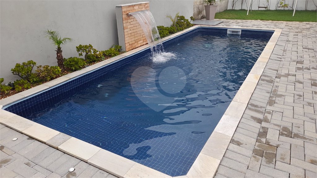Casa à venda com 3 quartos, sendo 1 suíte,  em Vila Suissa, Mogi das Cruzes, SP