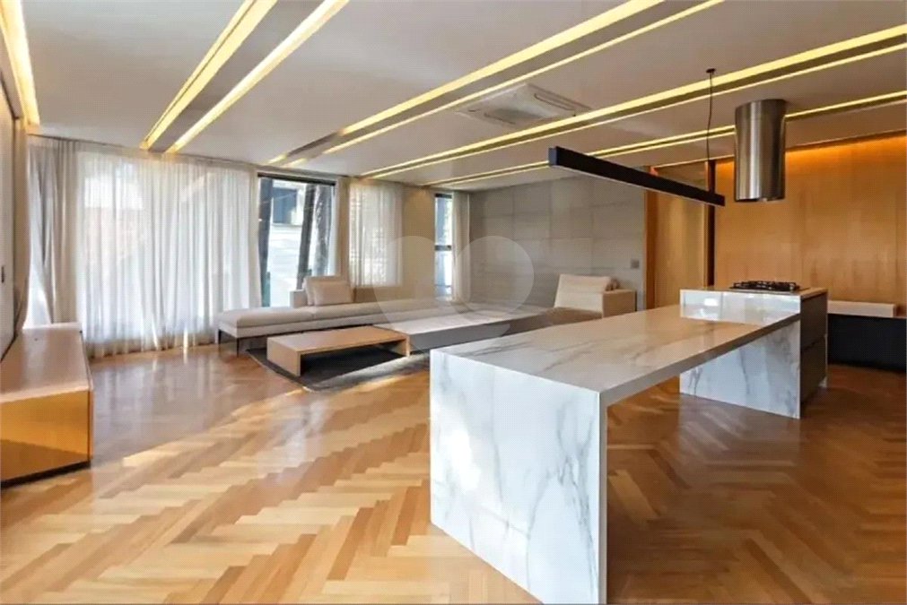 Casa à venda ou para alugar com 2 suítes no condomínio Praça Gabriel, São Paulo - SP