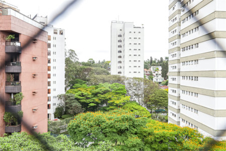 Apartamento à venda com 4 quartos, sendo 2 suítes, em Vila Morumbi, São Paulo, SP