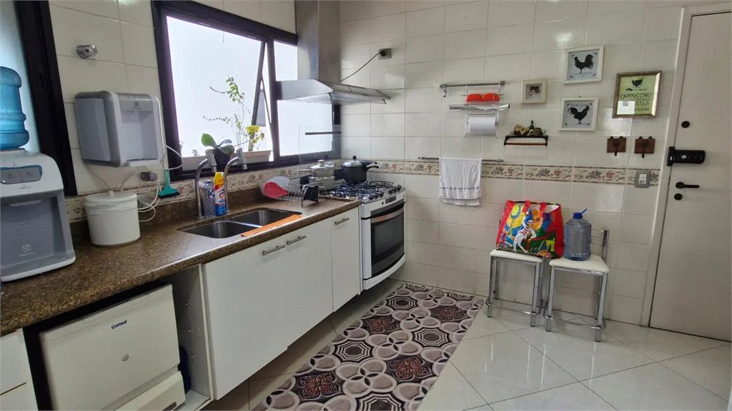 Apartamento à venda com 3 quartos, sendo 2 suítes, em Real Parque, São Paulo, SP