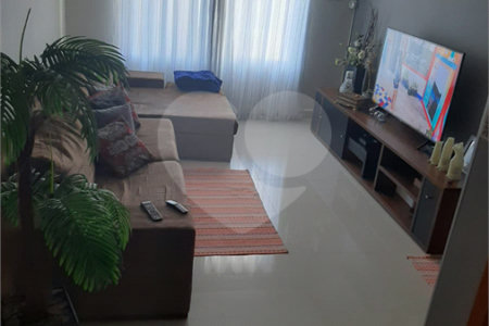 Casa à venda com 3 quartos, sendo 1 suíte,  em Vila Suissa, Mogi das Cruzes, SP