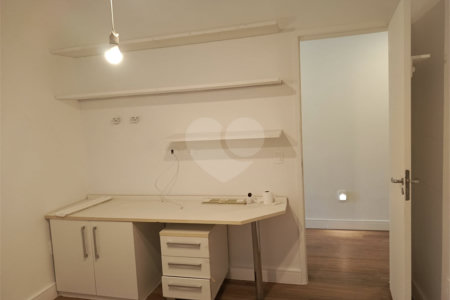 Casa à venda com 3 quartos, sendo 1 suíte, no condomínio Paraíso Classe A, Rio de Janeiro - RJ