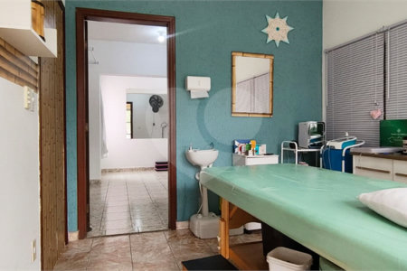 Sobrado à venda com 5 quartos, sendo 2 suítes, em Vila Trujillo, Sorocaba, SP
