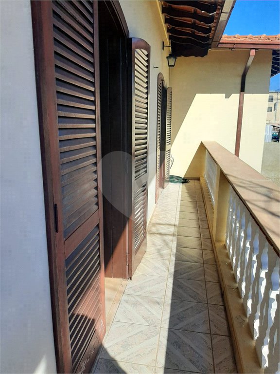 Casa à venda com 3 quartos, sendo 1 suíte, no Centro, Vinhedo, SP
