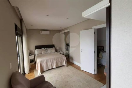 Casa à venda com 3 suítes no condomínio Metropolitan, São Paulo - SP