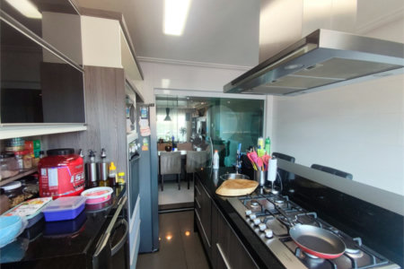 Sobrado à venda com 3 quartos, sendo 2 suítes,  em Vila Pires, Santo André, SP
