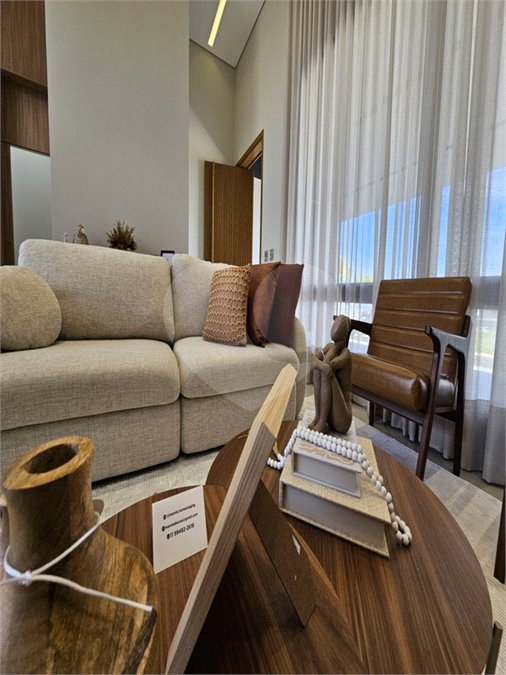 Casa à venda com 3 suítes no condomínio Residencial Dona Maria Candida, Indaiatuba - SP