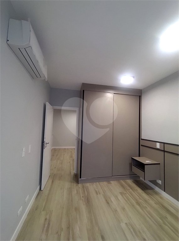 Casa à venda com 3 suítes no condomínio La Reserva Residencial, Atibaia - SP