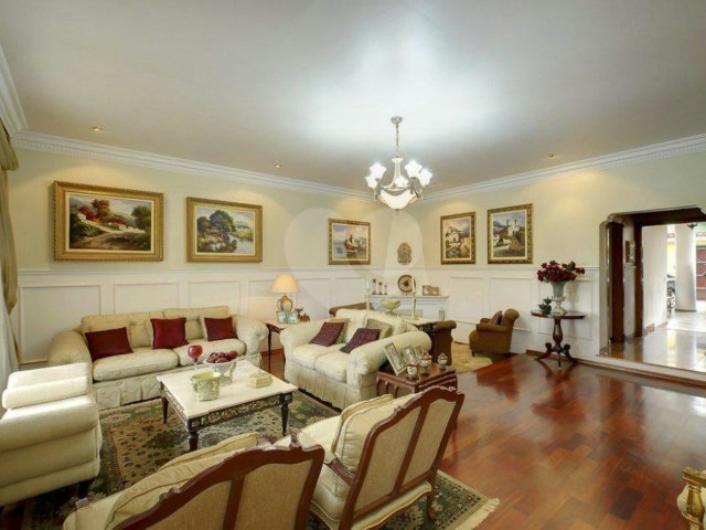 Casa à venda com 5 suítes em Jardim Marajoara, São Paulo, SP