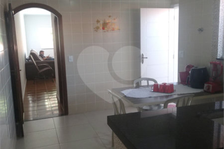 Sobrado à venda com 3 quartos, sendo 1 suíte, em Vila Gustavo, São Paulo, SP
