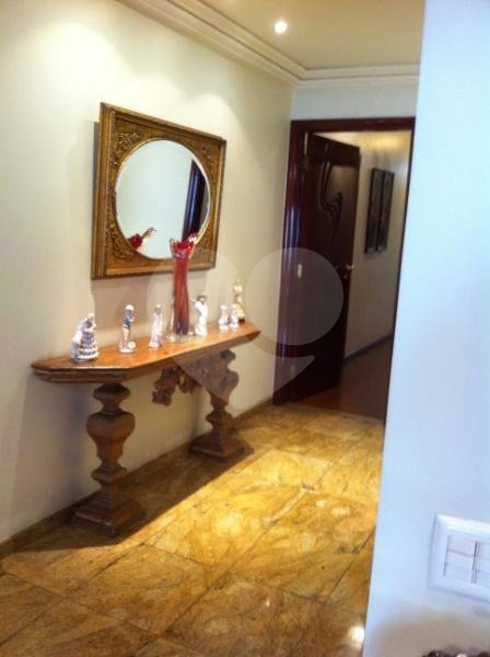 Apartamento à venda com 4 suítes em Real Parque, São Paulo, SP