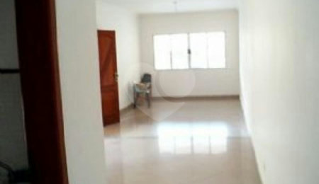 Sobrado à venda com 4 quartos, sendo 2 suítes,  em Vila Sônia, São Paulo, SP