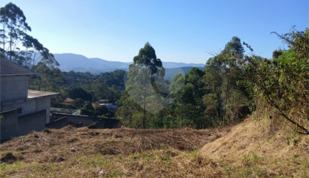 Terreno à venda em Mantiqueira, Mairiporã, SP