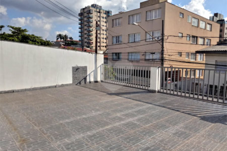 Casa Térrea à venda com 3 quartos, sendo 1 suíte, em Vila Paulicéia, São Paulo, SP