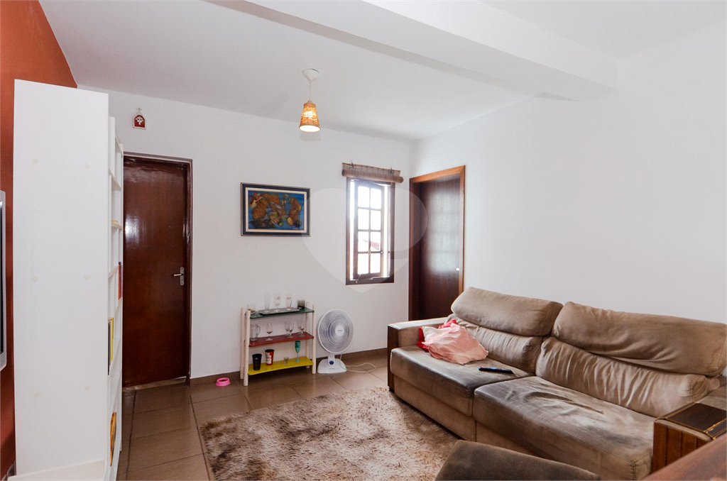 Casa à venda com 4 quartos, sendo 1 suíte, em Jardim Nova Taboão, Guarulhos, SP