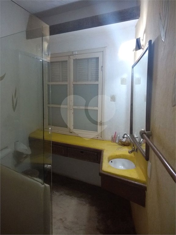 Chácara à venda com 4 quartos, sendo 3 suítes, no Centro, Juquitiba, SP