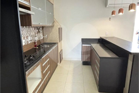 Casa à venda com 3 quartos, sendo 1 suíte, no condomínio Solar das Torres, Cuiabá - MT