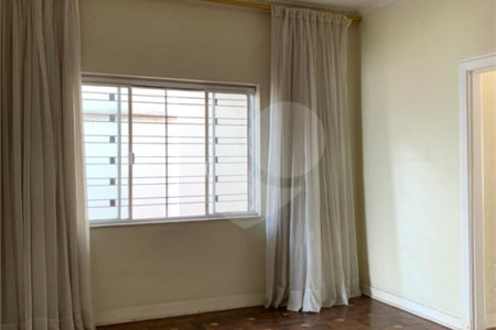 Casa à venda com 3 quartos, sendo 1 suíte,  em Aclimação, São Paulo, SP