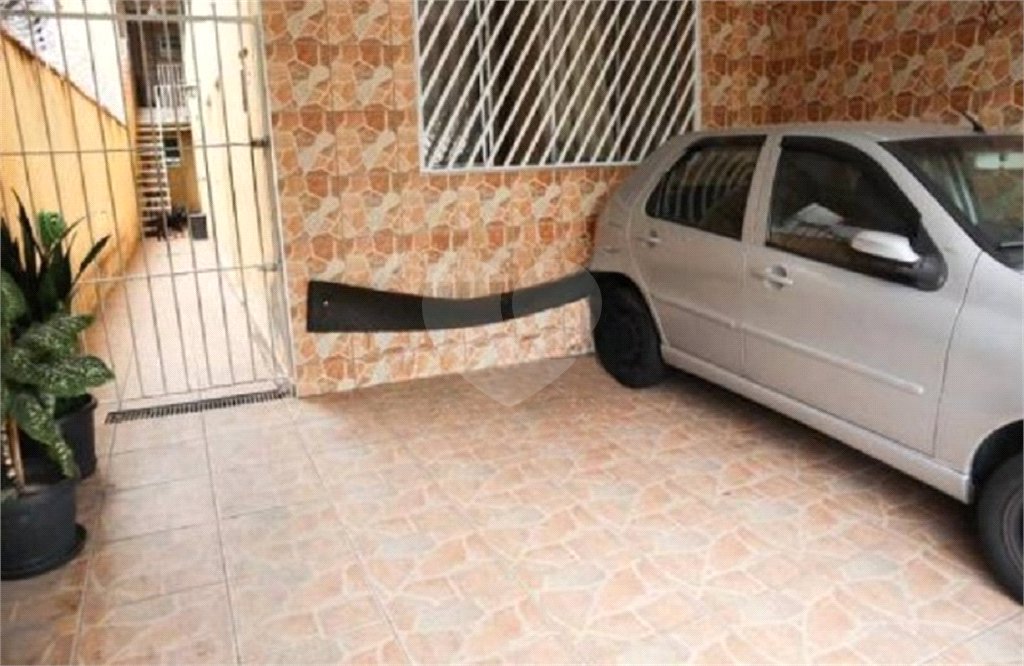 Casa à venda com 3 quartos, sendo 1 suíte,  em Vila Nova Carolina, São Paulo, SP