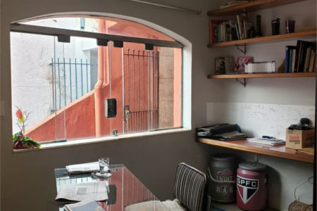 Casa à venda com 6 quartos, sendo 4 suítes, em Vila Sônia, São Paulo, SP