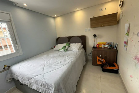 Sobrado à venda com 2 quartos em Vila Gustavo, São Paulo, SP