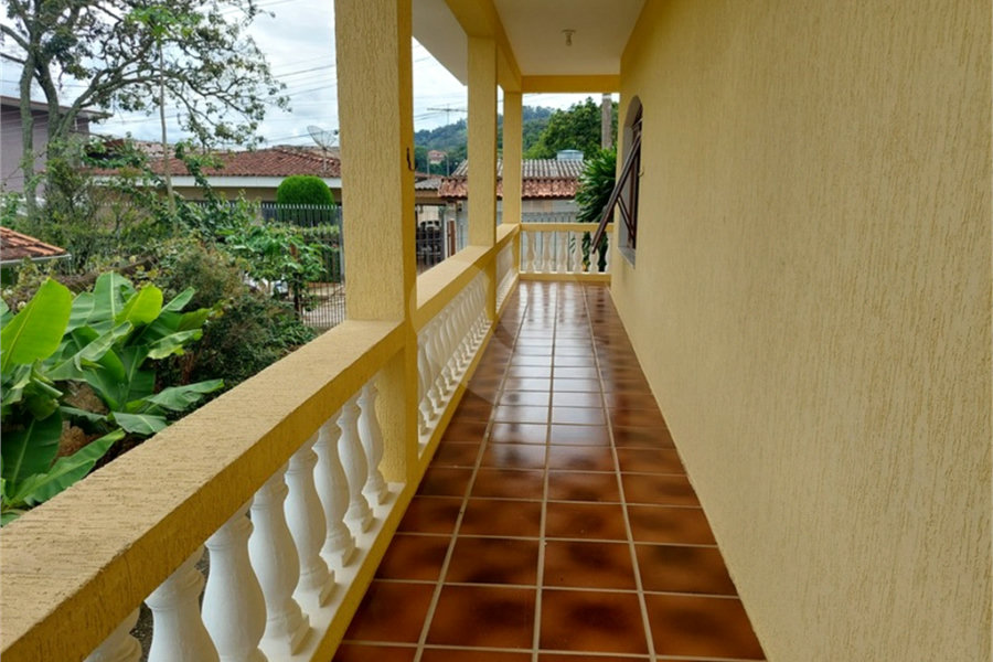 Casa à venda com 5 quartos, sendo 3 suítes, no Centro, Mairiporã, SP