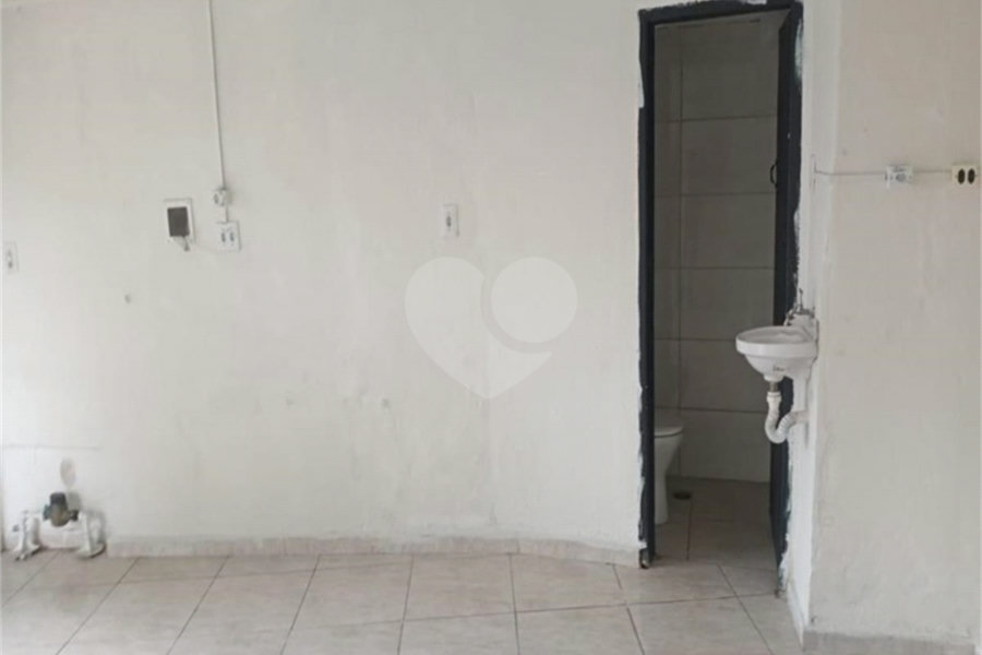Prédio à venda com 4 quartos, sendo 1 suíte, em Santana, São Paulo, SP
