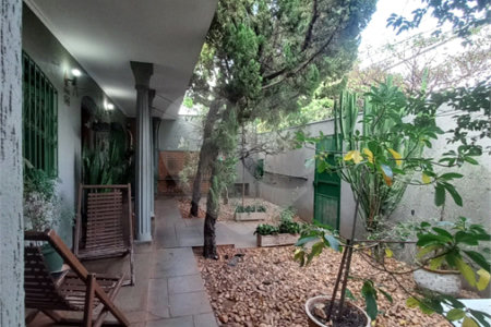 Casa à venda com 4 quartos, sendo 1 suíte,  em Parque dos Bandeirantes, Ribeirão Preto, SP