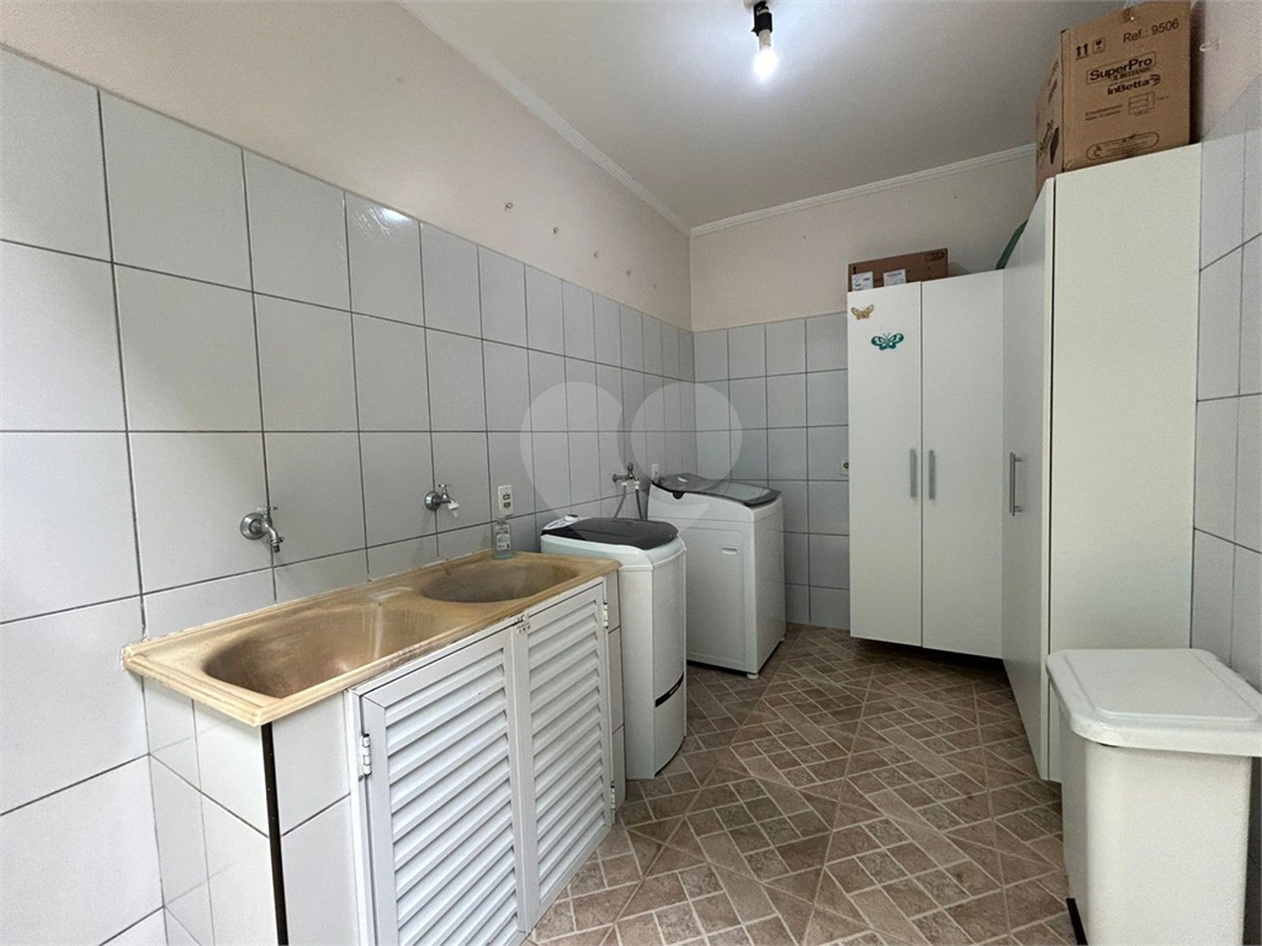 Sobrado à venda com 3 quartos, sendo 1 suíte, em Tremembé, São Paulo, SP