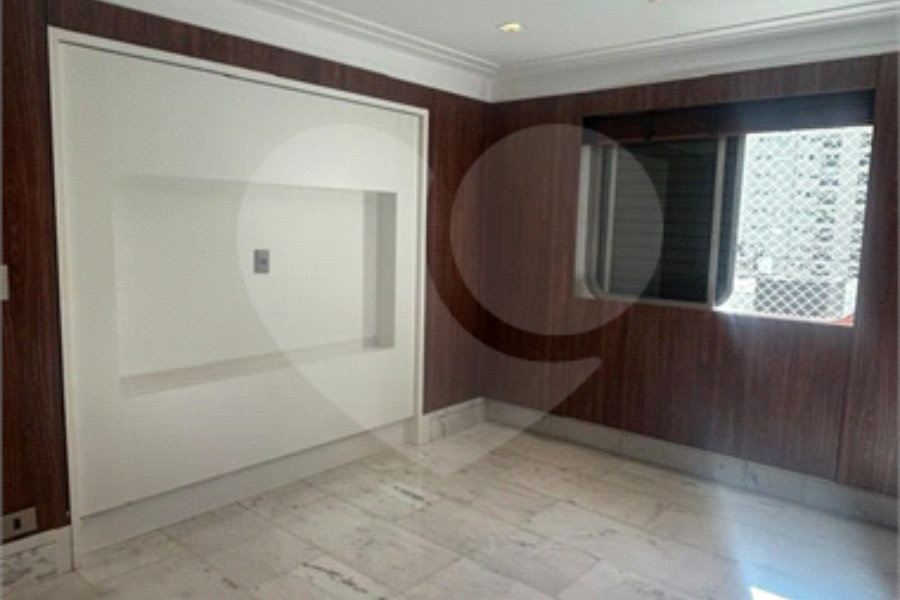 Apartamento à venda com 3 quartos, sendo 1 suíte, em Pompéia, São Paulo, SP