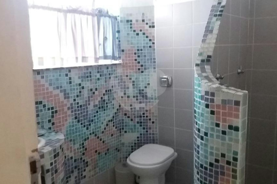 Casa à venda com 6 quartos, sendo 3 suítes, em Jardim São Bento, São Paulo, SP