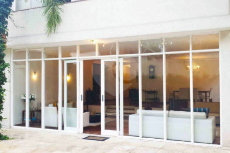 Sobrado à venda com 4 quartos, sendo 2 suítes, em Jardim Marajoara, São Paulo, SP