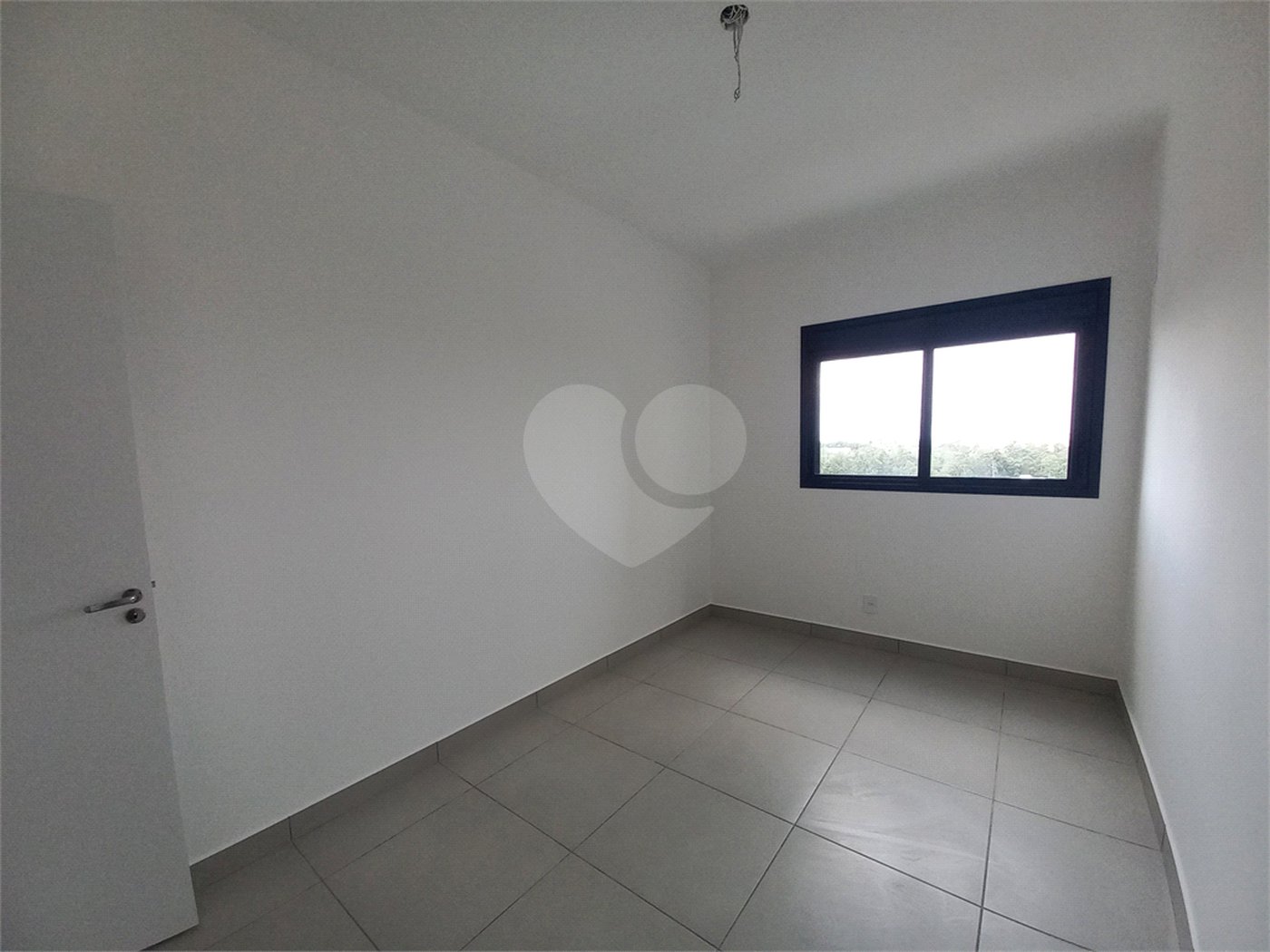 Apartamento à venda com 2 quartos, sendo 1 suíte,  em Além Ponte, Sorocaba, SP