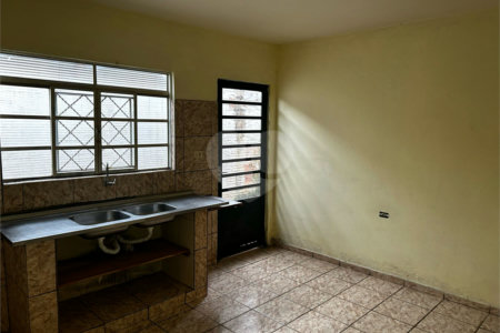 Casa à venda com 2 quartos em Jardim Fogaça, Itapetininga, SP