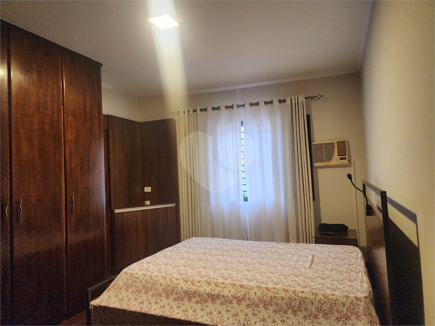Sobrado à venda com 3 quartos, sendo 1 suíte, em Vila Paulicéia, São Paulo, SP