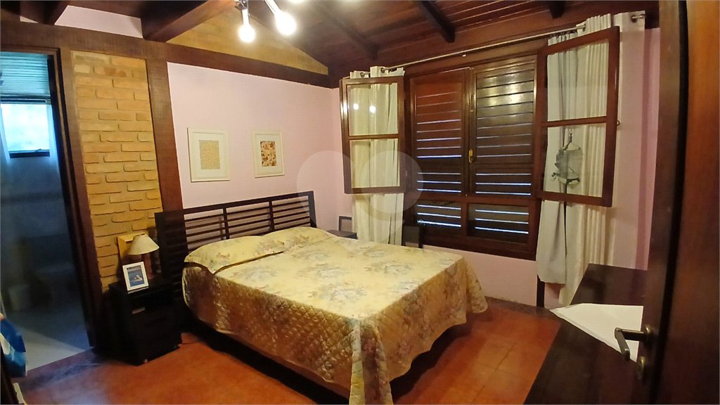 Casa à venda com 4 suítes no condomínio Sausalito, Mairiporã - SP